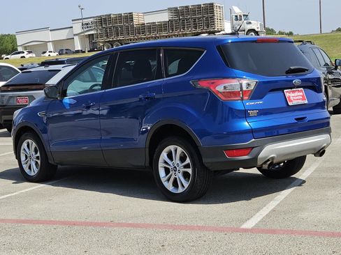 Used 2017 Ford Escape SE FWD image 6