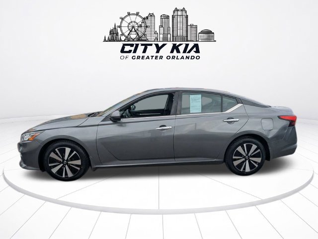 Used 2022 Nissan Altima 2.5 SV FWD image 3