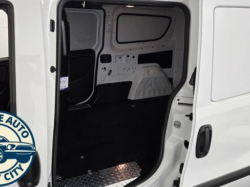 Used 2022 RAM ProMaster City Tradesman FWD image 23