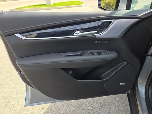New 2025 Cadillac XT5 Premium Luxury w/ LPO, Floor Liner Package FWD image 19