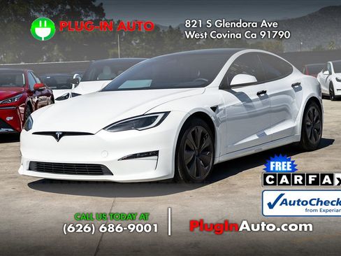 Used 2023 Tesla Model S Plaid image 1