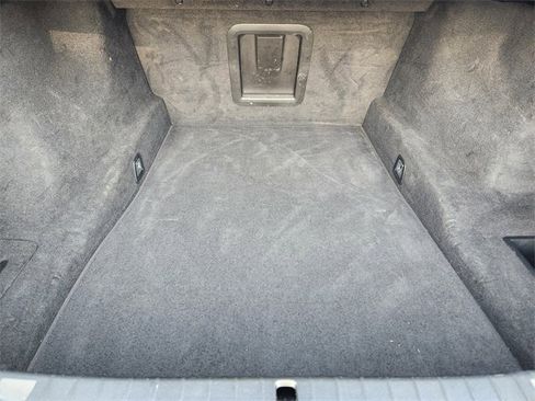 Used 2019 BMW 750i xDrive w/ Executive Package image 32