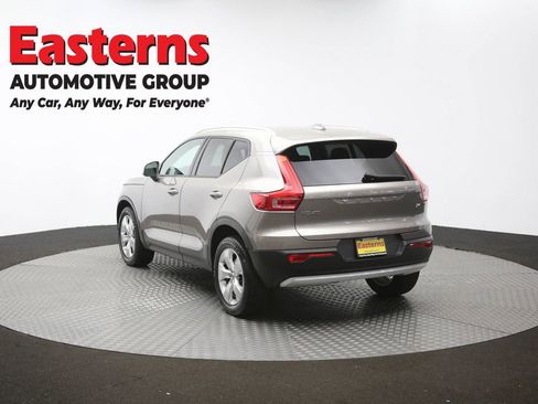 Used 2022 Volvo XC40 T4 Momentum FWD image 66