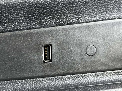 Used 2018 Ford Transit 150 XLT image 15