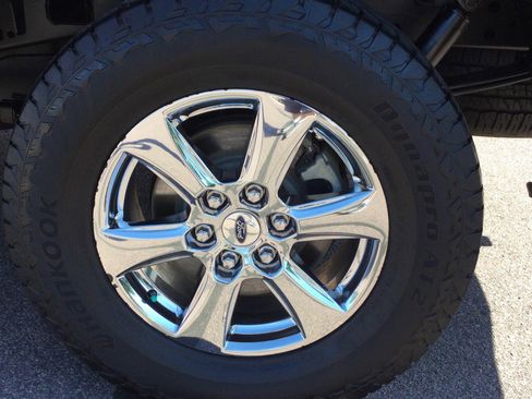 Used 2018 Ford F150 XLT w/ Equipment Group 302A Luxury image 8