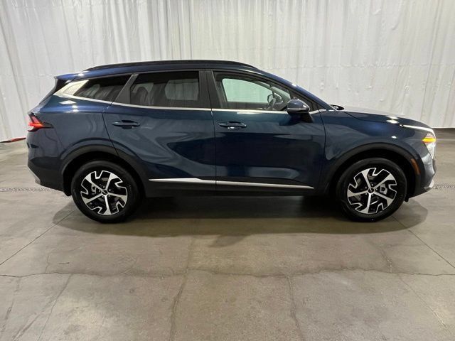 Used 2024 Kia Sportage EX w/ EX Premium Package AWD/4WD image 3