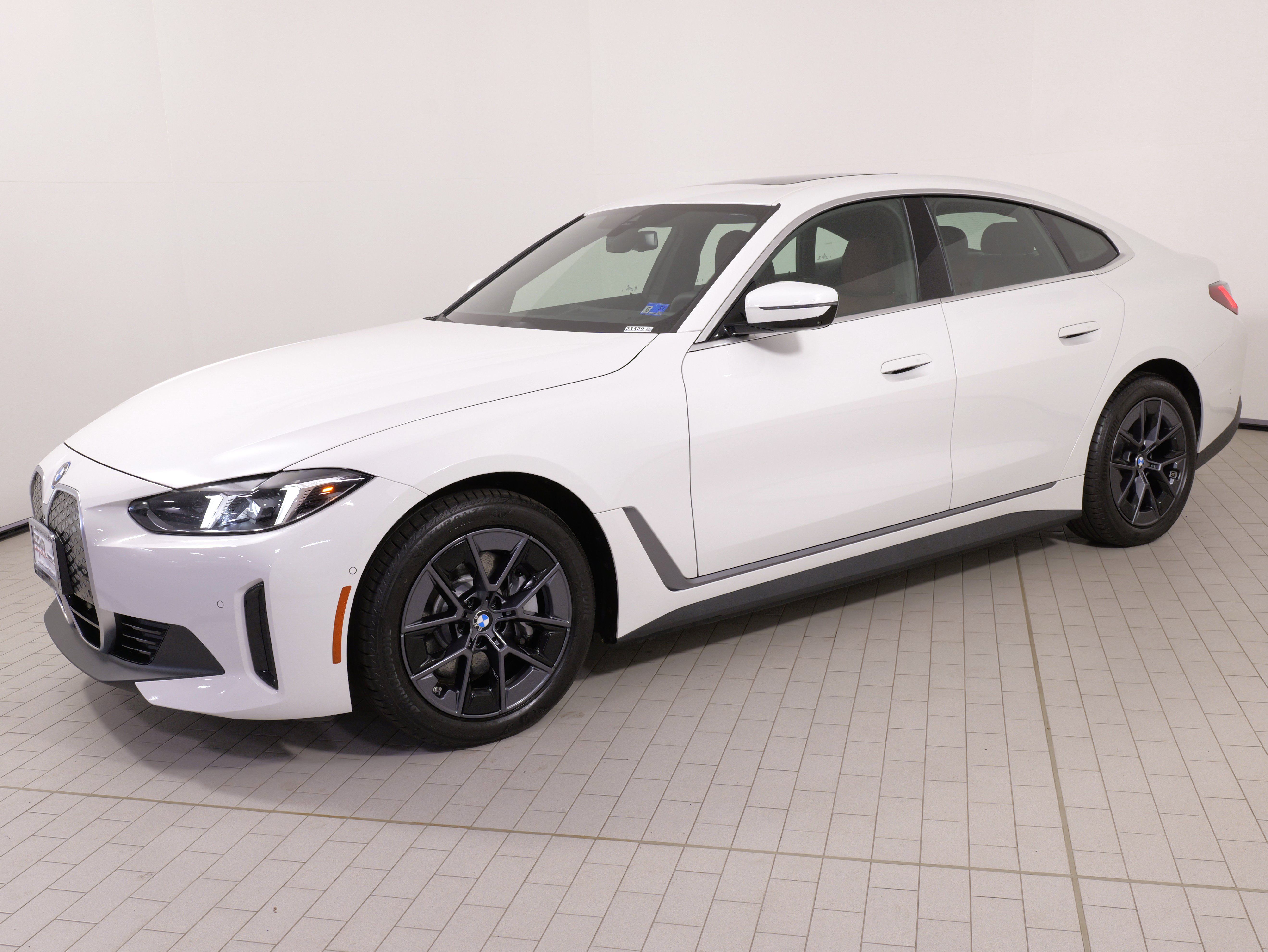 Used 2025 BMW i4 xDrive40i w/ Premium Package AWD/4WD image 1