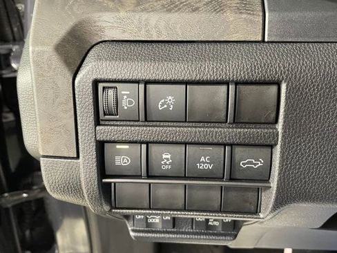 Used 2025 Toyota Tacoma Limited image 16