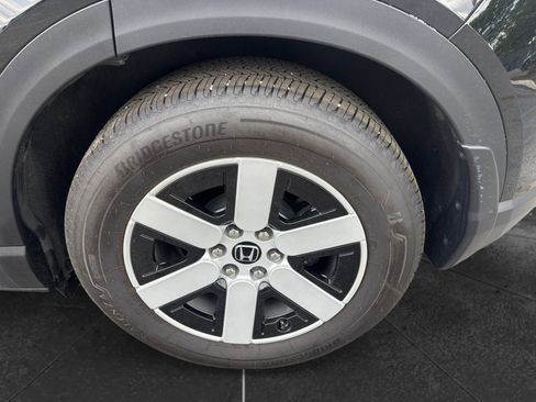 Used 2024 Honda Prologue EX image 11