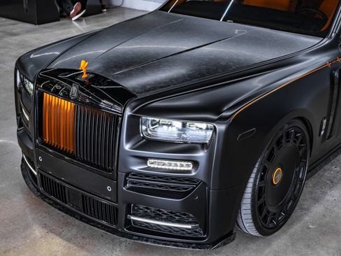 Used 2024 Rolls-Royce Phantom Sedan RWD image 4