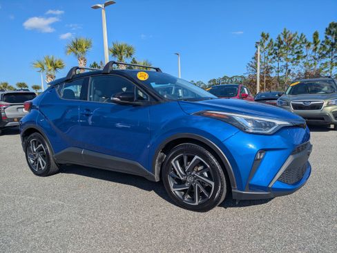 Used 2021 Toyota C-HR Limited image 2
