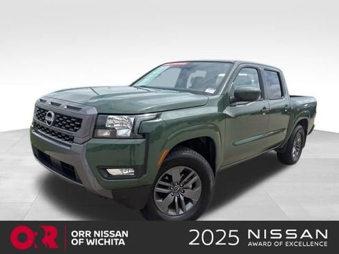 Used 2025 Nissan Frontier SV w/ SV Convenience Package RWD image 1