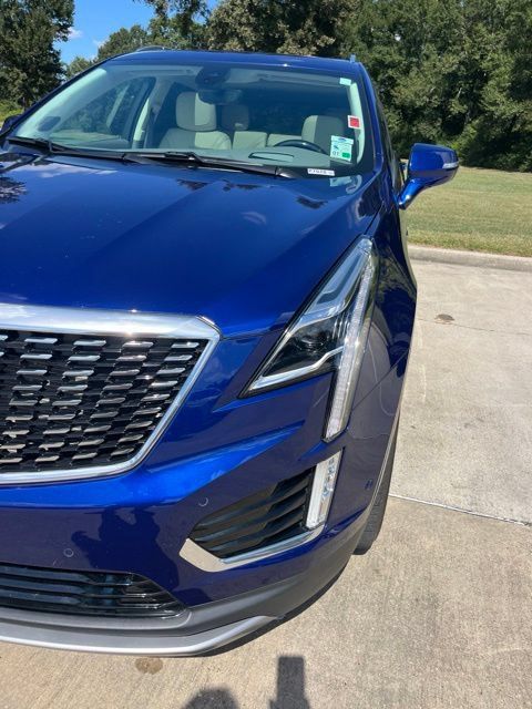 Used 2023 Cadillac XT5 Premium Luxury w/ Technology Package FWD image 12