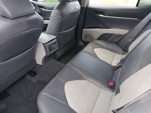 Used 2018 Toyota Camry XLE w/ Driver Assist Package FWD image 13