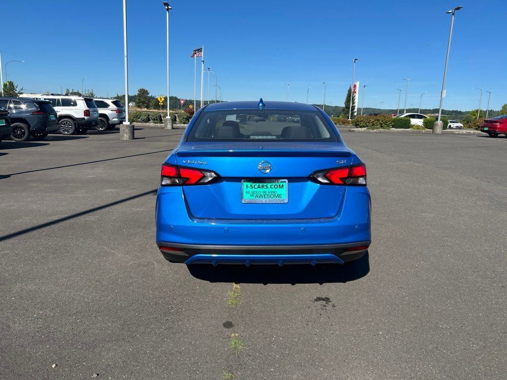Used 2021 Nissan Versa SR FWD image 6