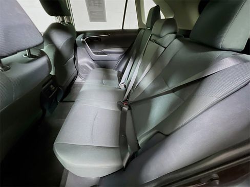 Certified 2025 Toyota RAV4 LE image 21