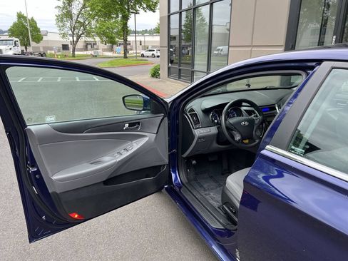 Used 2013 Hyundai Sonata GLS w/ Popular Equipment Pkg FWD image 8