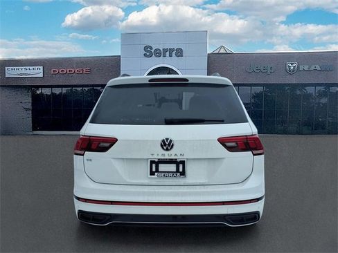 Used 2024 Volkswagen Tiguan SE R-Line image 5