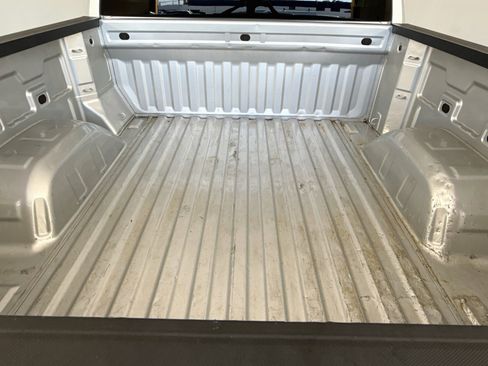 Used 2022 Chevrolet Silverado 1500 Custom RWD image 7