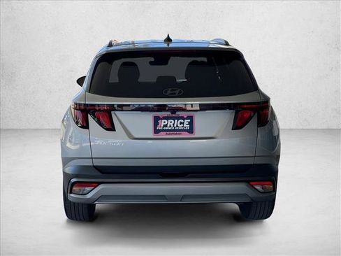 Used 2025 Hyundai Tucson SEL FWD image 8