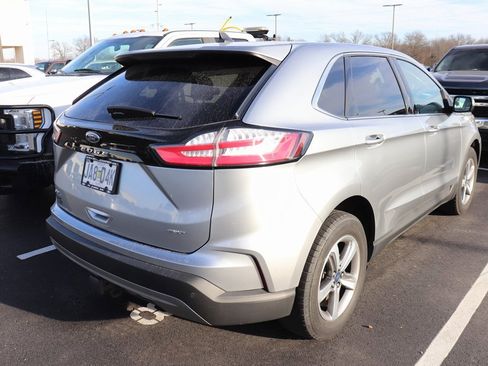 Used 2022 Ford Edge SEL w/ Convenience Package image 4