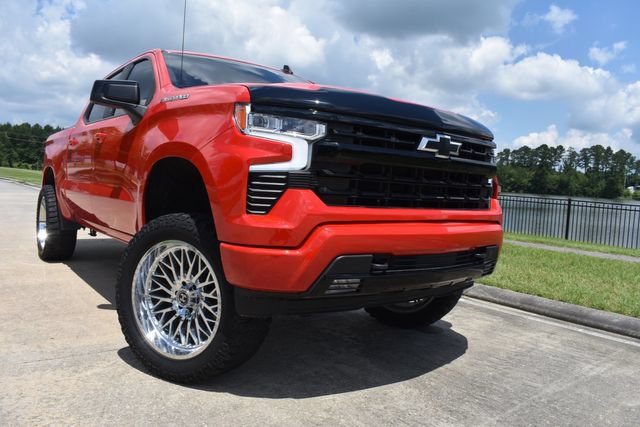 Used 2023 Chevrolet Silverado 1500 RST w/ Convenience Package II AWD/4WD image 1
