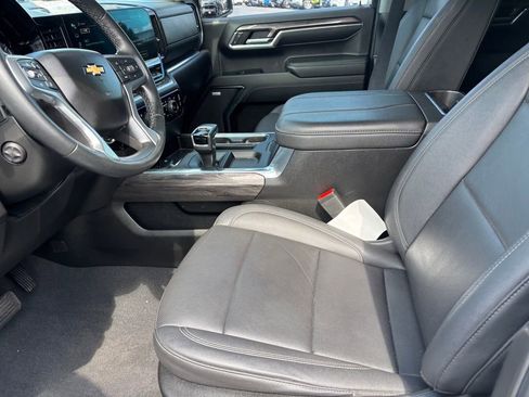 Certified 2024 Chevrolet Silverado 1500 LTZ w/ Technology Package AWD/4WD image 10