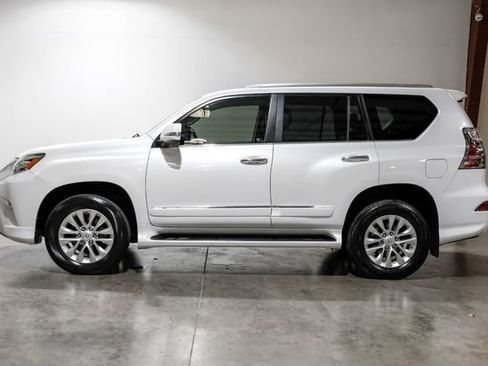 Used 2015 Lexus GX 460 w/ Premium Package AWD/4WD image 14