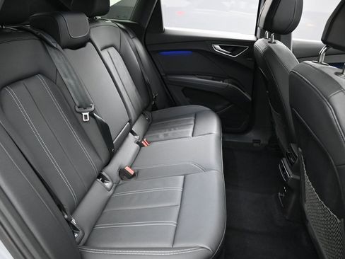 Used 2023 Audi Q4 e-tron Premium Plus w/ Premium Plus image 32