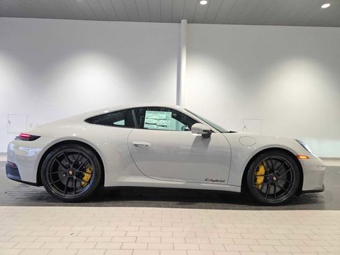 New 2026 Porsche 911 Carrera 4 GTS AWD/4WD image 8