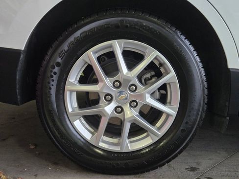 Used 2022 Chevrolet Equinox LS image 5