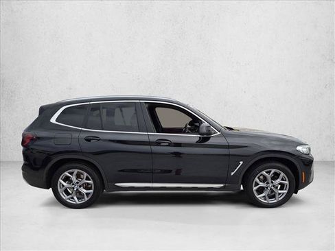 Used 2024 BMW X3 xDrive30i w/ Premium Package AWD/4WD image 4