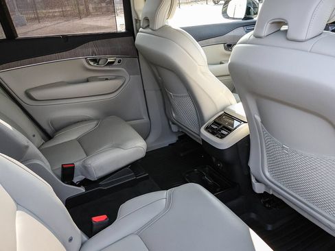 Used 2023 Volvo XC90 B6 Ultimate w/ Protection Package Premier AWD/4WD image 21