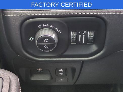 Certified 2025 RAM 1500 Limited image 21