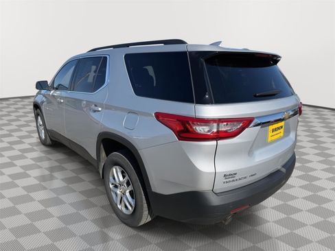 Used 2021 Chevrolet Traverse LT AWD/4WD image 3