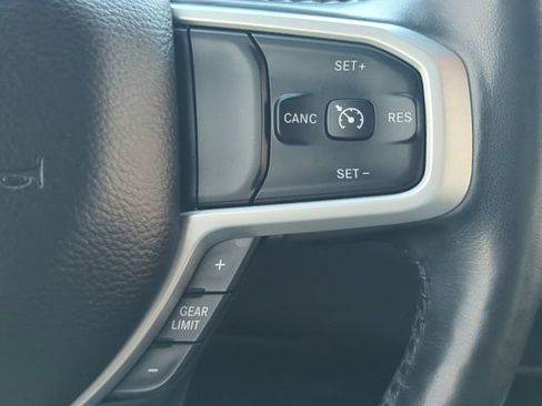 Used 2020 RAM 1500 Big Horn AWD/4WD image 14
