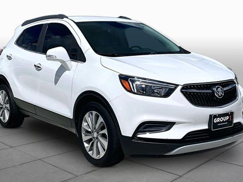 Used 2018 Buick Encore Preferred FWD image 3