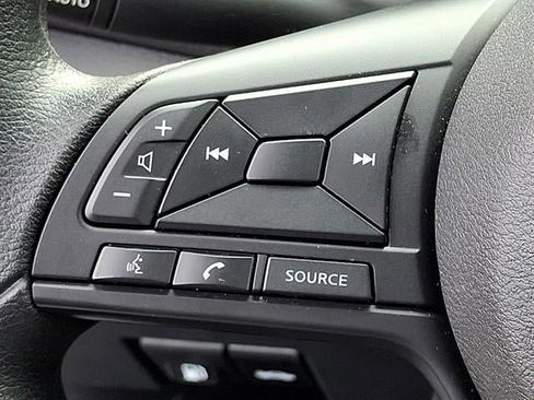 Used 2024 Nissan Kicks S image 21