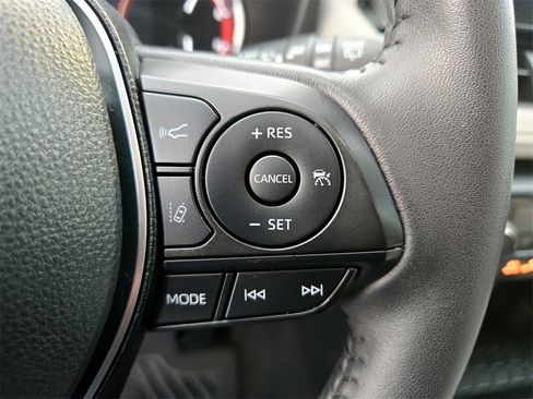 Used 2025 Toyota RAV4 XLE Premium image 16