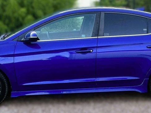 Used 2019 Hyundai Elantra Sport w/ Premium Package 03 FWD image 13