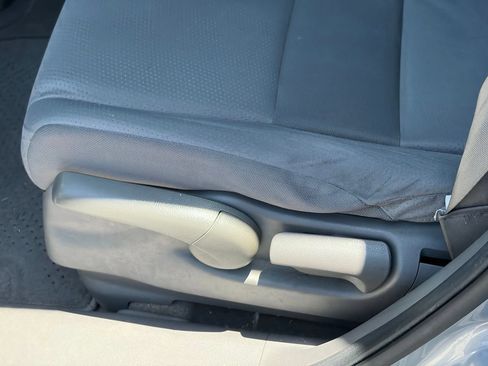 Used 2011 Honda CR-V SE image 5