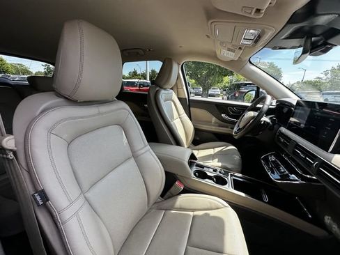 Certified 2023 Lincoln Corsair AWD w/ Equipment Group 101A image 35