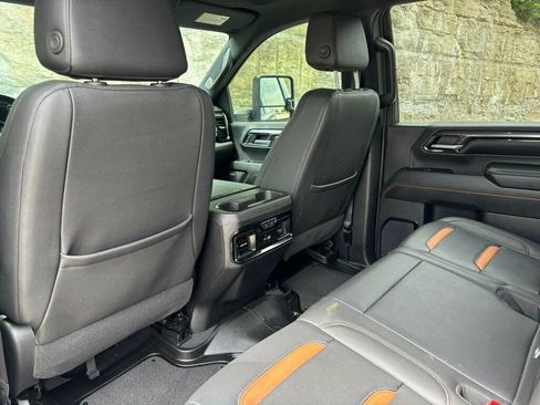 Used 2024 GMC Sierra 3500 AT4 w/ Technology Package image 16