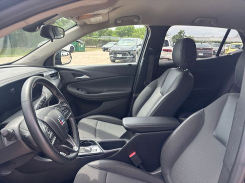 Used 2025 Buick Encore GX Preferred image 25