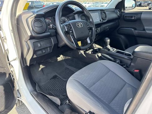 Used 2022 Toyota Tacoma SR5 image 8