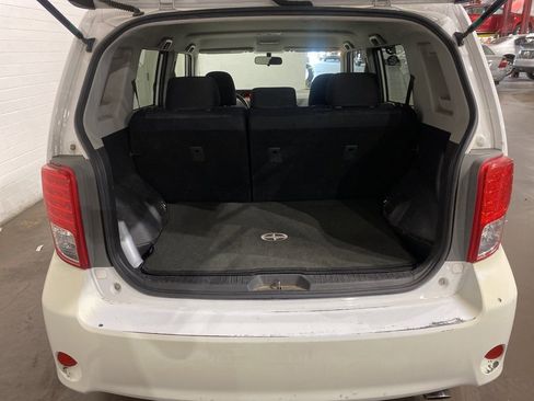 Used 2011 Scion xB image 5