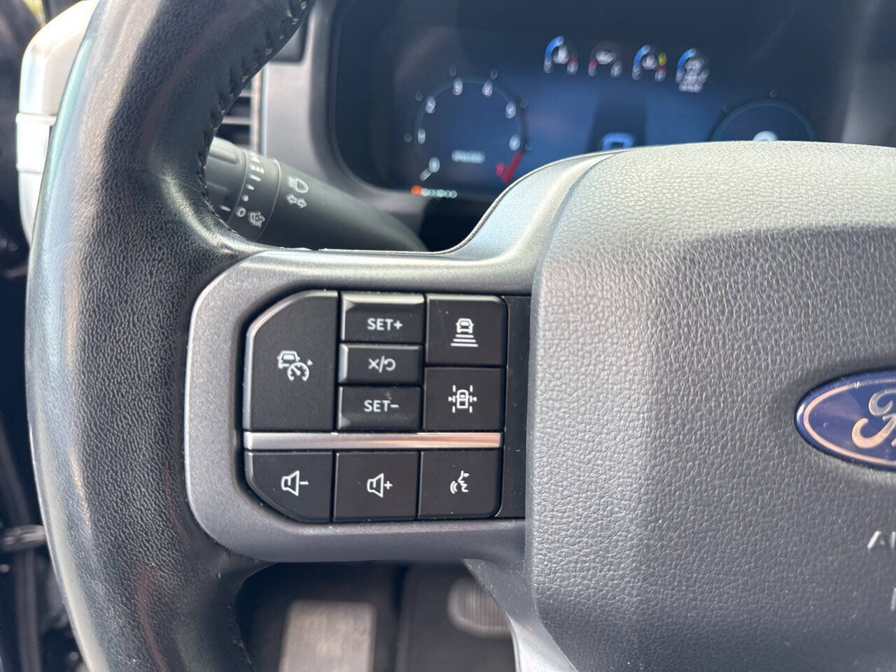 Used 2024 Ford F150 Lariat w/ Equipment Group 502A High AWD/4WD image 28