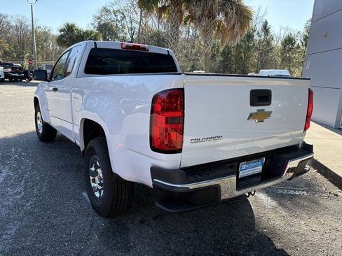 Used 2018 Chevrolet Colorado W/T image 3