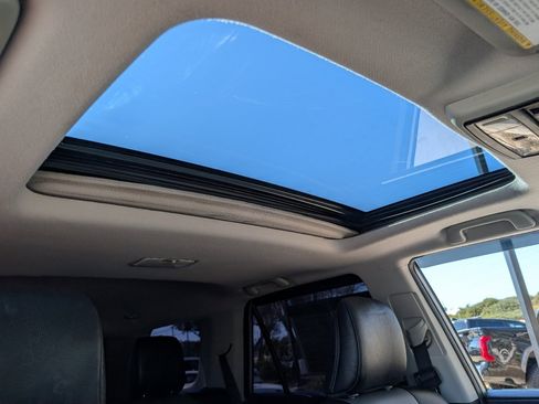 Used 2022 Toyota 4Runner SR5 Premium w/ Moonroof Package AWD/4WD image 3