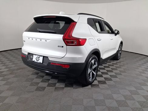 Certified 2026 Volvo XC40 B5 Plus AWD/4WD image 11